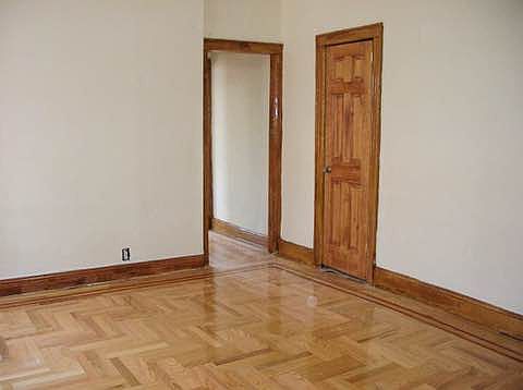 2nd image of 4802 48th St APT D1