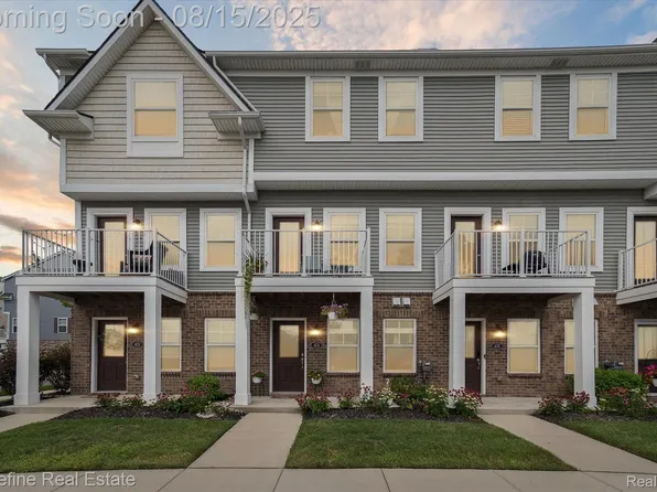 403 Jeff Keeton Dr, Hazel Park, MI 48030