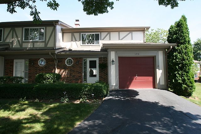1st image of 1216 Spruce Ct