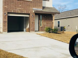612 Saxon St, Seguin, TX 78155