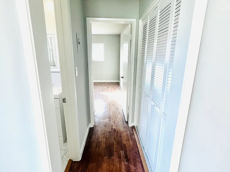 949 N Sierra Bonita Ave #11 — Photo 6