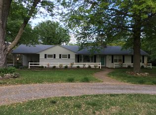 118 SW Danbury Ln, Topeka, KS 66606