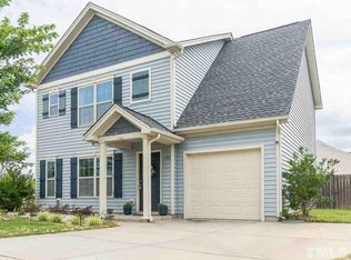 1001 Custom Oak Ln, Fuquay Varina, NC 27526