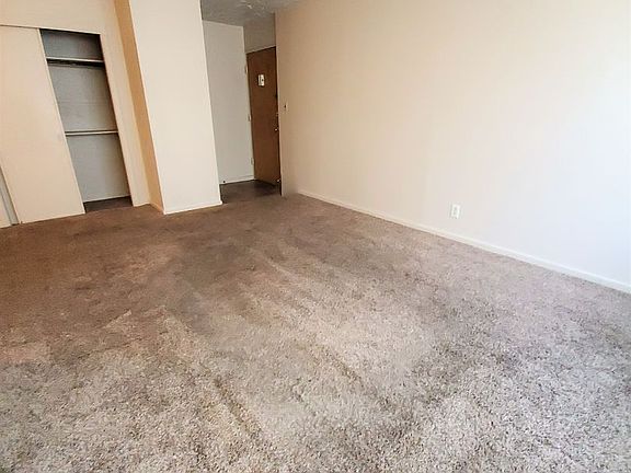 4th image of 303 W Highland Dr #203A