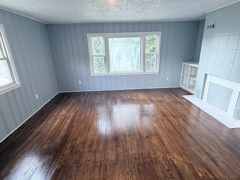 1172 Greenwood Ave — Photo 6