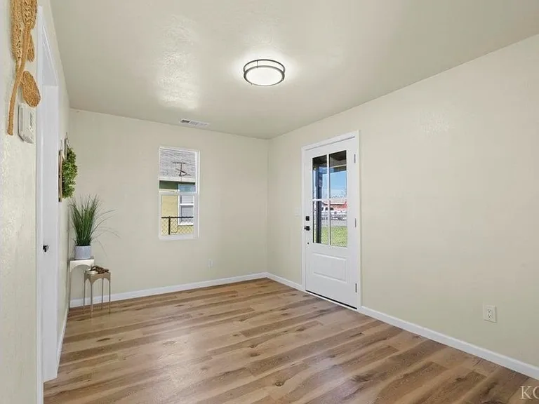 760 Crass Ave #2 — Photo 7