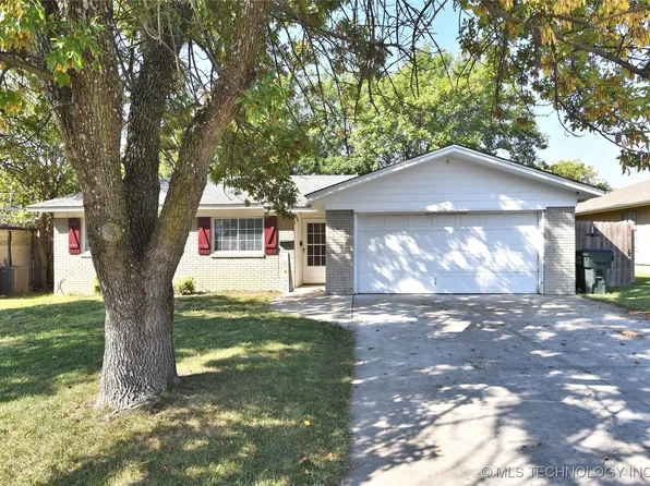 508 N Carlsbad St, Owasso, OK 74055