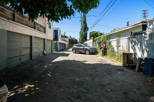 1851 Magnolia Ave #1/2 — Photo 14