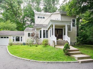 56 Martha Pl, Chappaqua, NY 10514