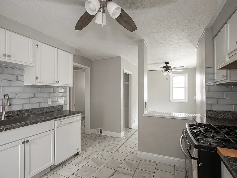 3635 W 46th St #1 — Photo 21
