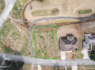 Hummingbird Ln, New Iberia, LA 70560