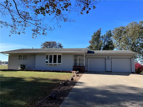 682 State Highway 185, Vandalia, IL 62471