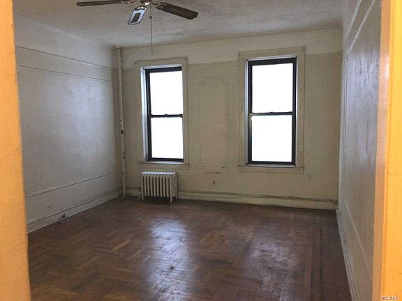 5th image of 4142 42nd St APT 3O