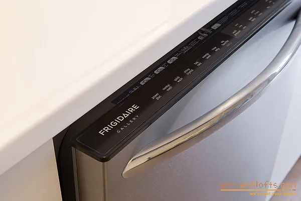 Rented by aptsandlofts.com | media 18