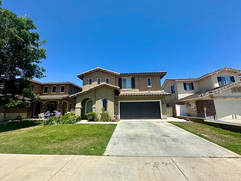 36026 Kiel Ct — Photo 3