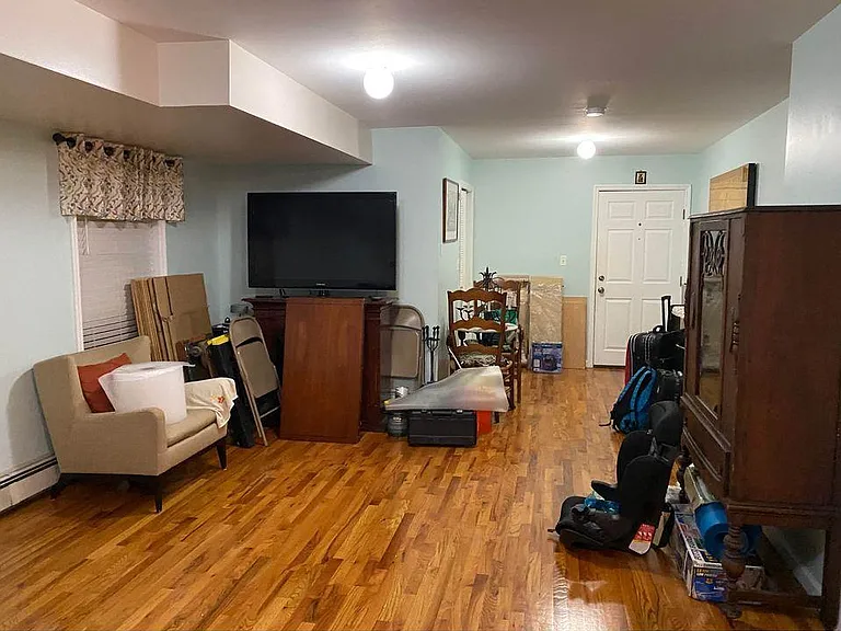 151 Columbia Ave — Photo 7