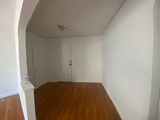 Rented by Contact Realty | media 10