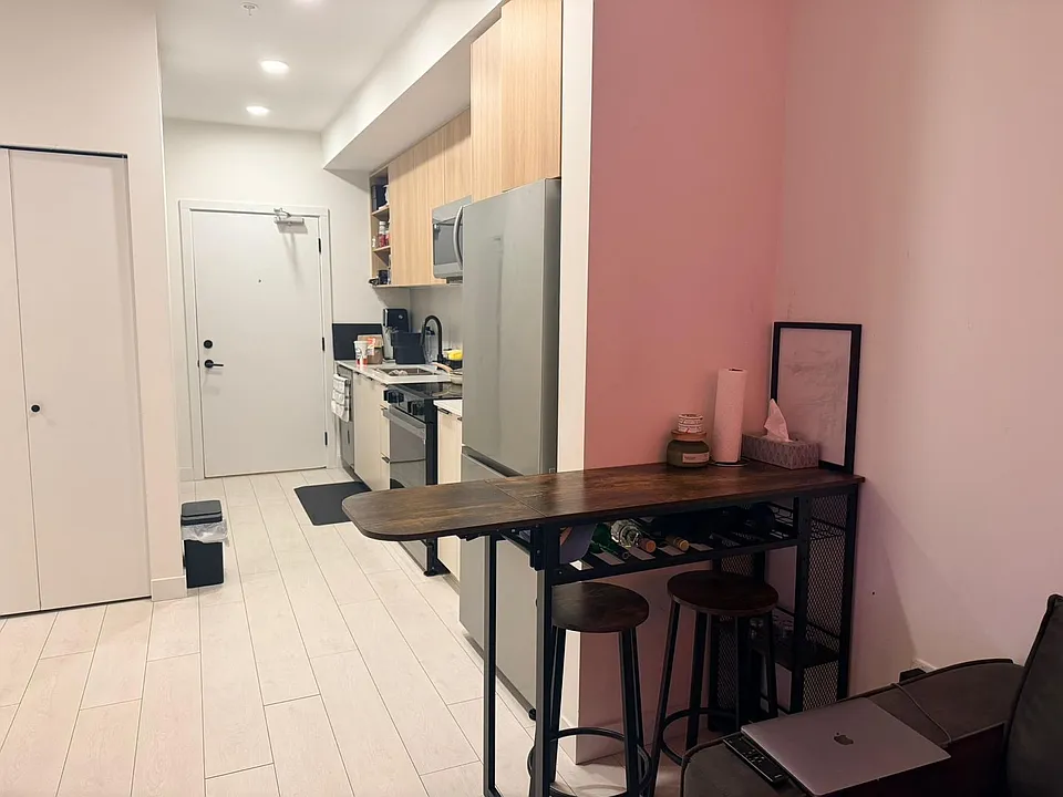 13439 94a Ave #302