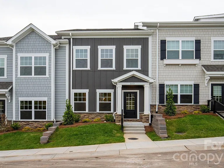 62 Walnut Springs Dr — Photo 1