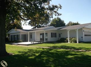 1601 N River Rd, Saint Clair, MI 48079