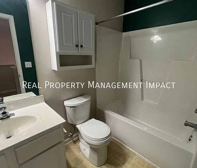 528 Auburn Square Dr — Photo 21