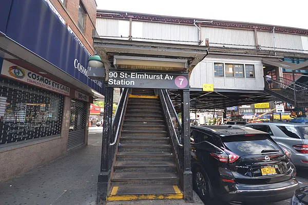 Rented by Silverstein Collection LLC  | media 18