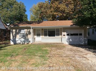 2627 W Mount Vernon St, Springfield, MO 65802
