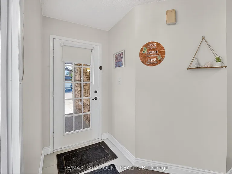 271 Pressed Brick Dr — Photo 3