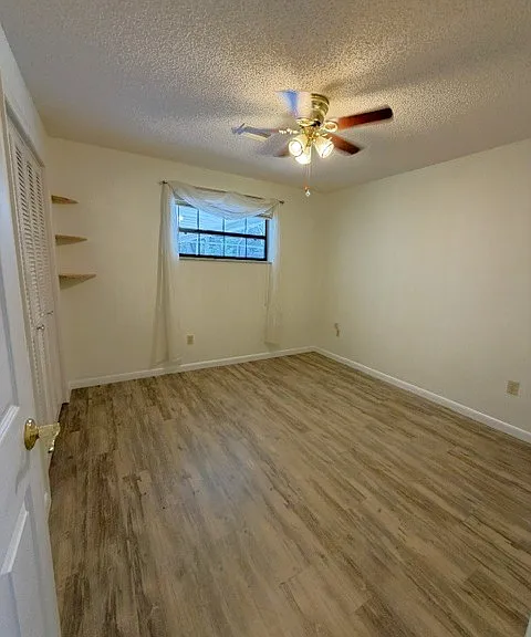 200 Bermuda St — Photo 12