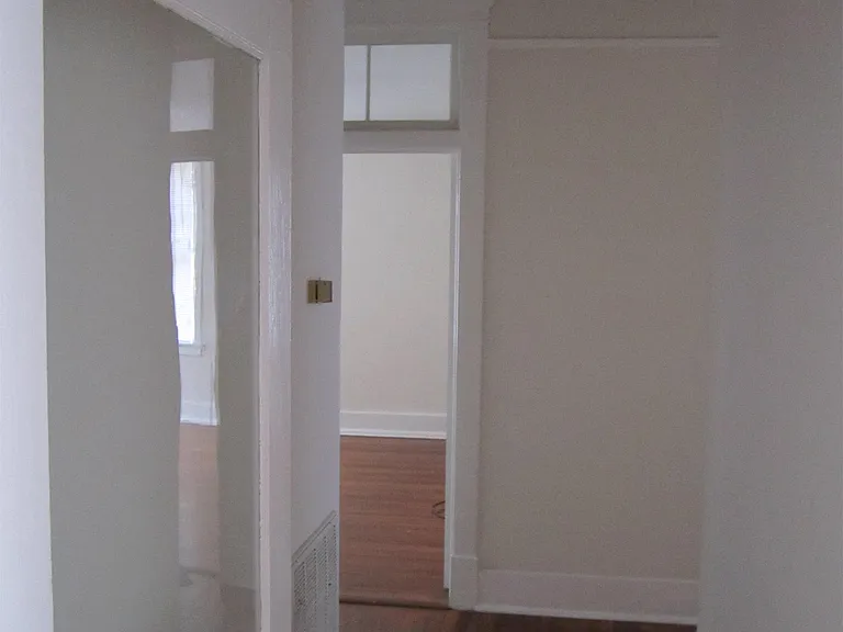 1712 Abercorn St — Photo 13