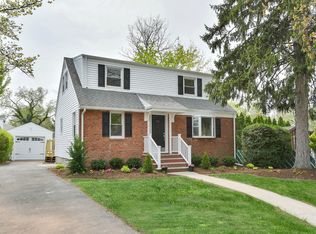 95 Andover Ave, Dumont, NJ 07628