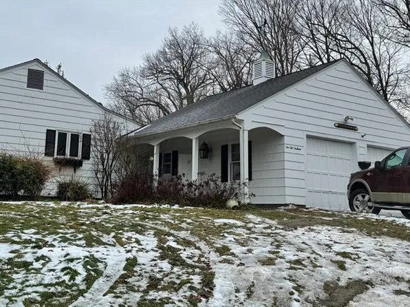 1 Old Orchard Rd, Wilbraham, MA 01095