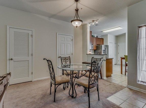 5th image of 160 Leese Dr
