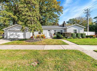 23708 Petersburg Ave, Eastpointe, MI 48021