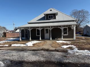 151 S Grant St, Cloverdale, IN 46120