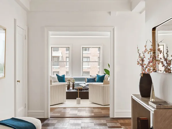 975 Park Avenue image 5 of 16