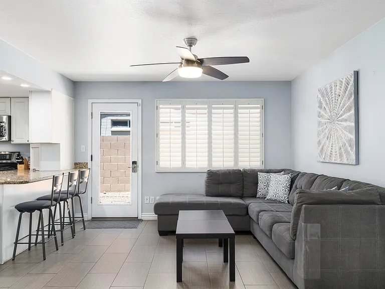 7618 N Via De La Campana — Photo 27