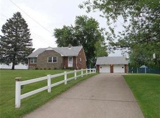 5730 Navarre Rd SW, Canton, OH 44706