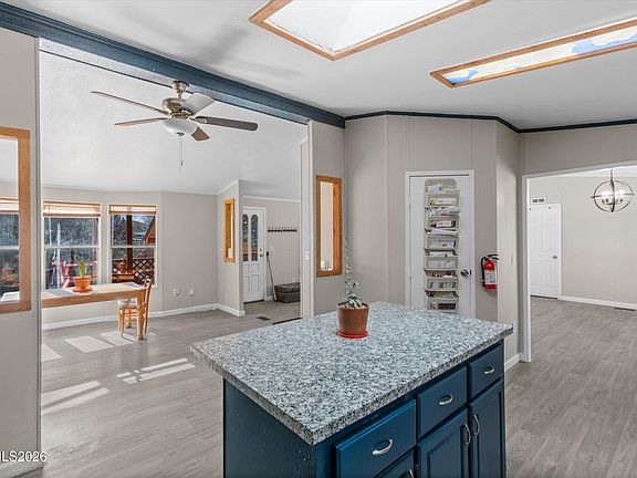 5th image of 4075 Bobolink Cir