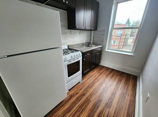 2311 Steinway St, Astoria, NY 11105
