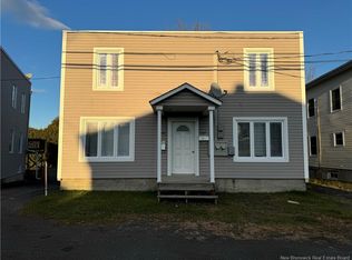 269 Victoria St, Edmundston, NB E3V 2J4