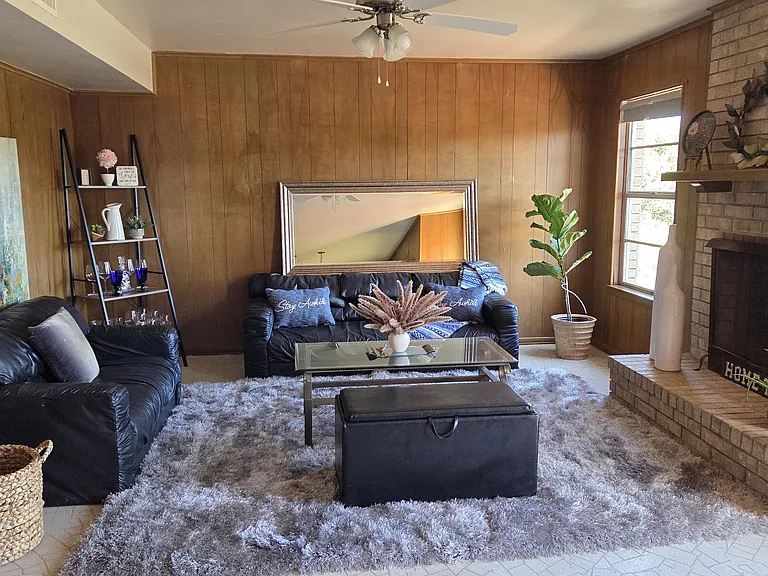 2910 Wacos Dr — Photo 12
