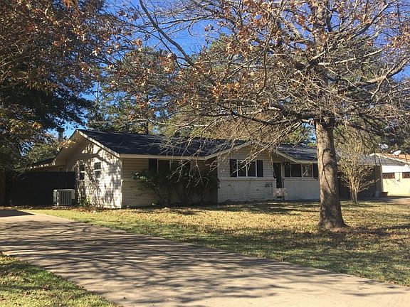 3rd image of 227 W Lisa Dr