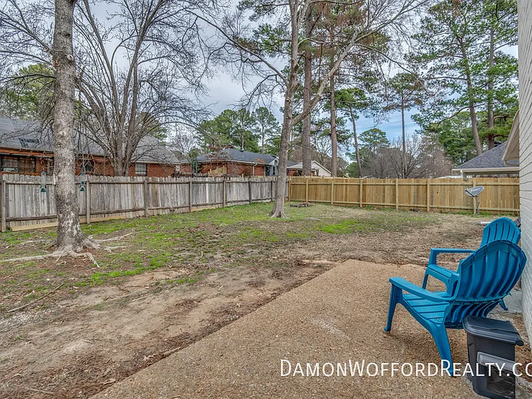 103 Live Oak Ln — Photo 6