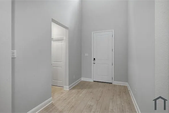 1224 Redcoat Dr — Photo 7
