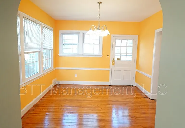 800 Maplewood Ave #1 — Photo 35