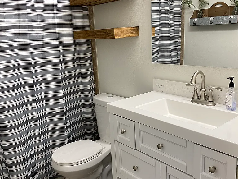 1781 SE Linpark Ct — Photo 34
