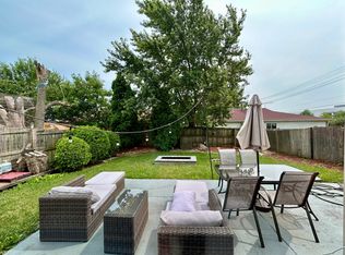 1807 Schmale Ct, Glendale Heights, IL 60139