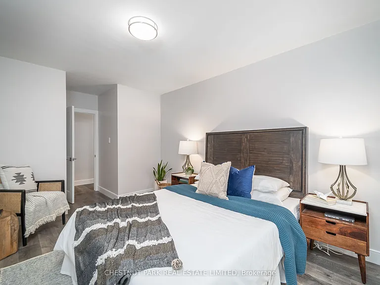 42 Cavell Ave — Photo 23