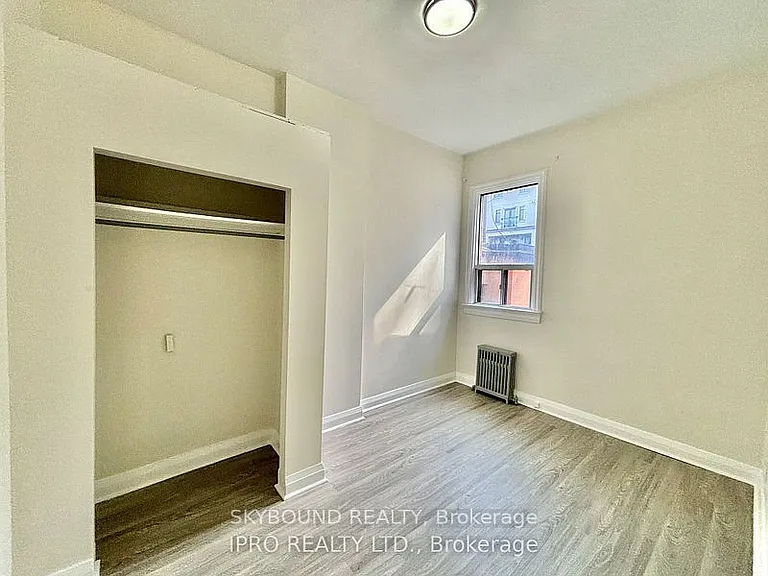 527 Queen St W #2B — Photo 5